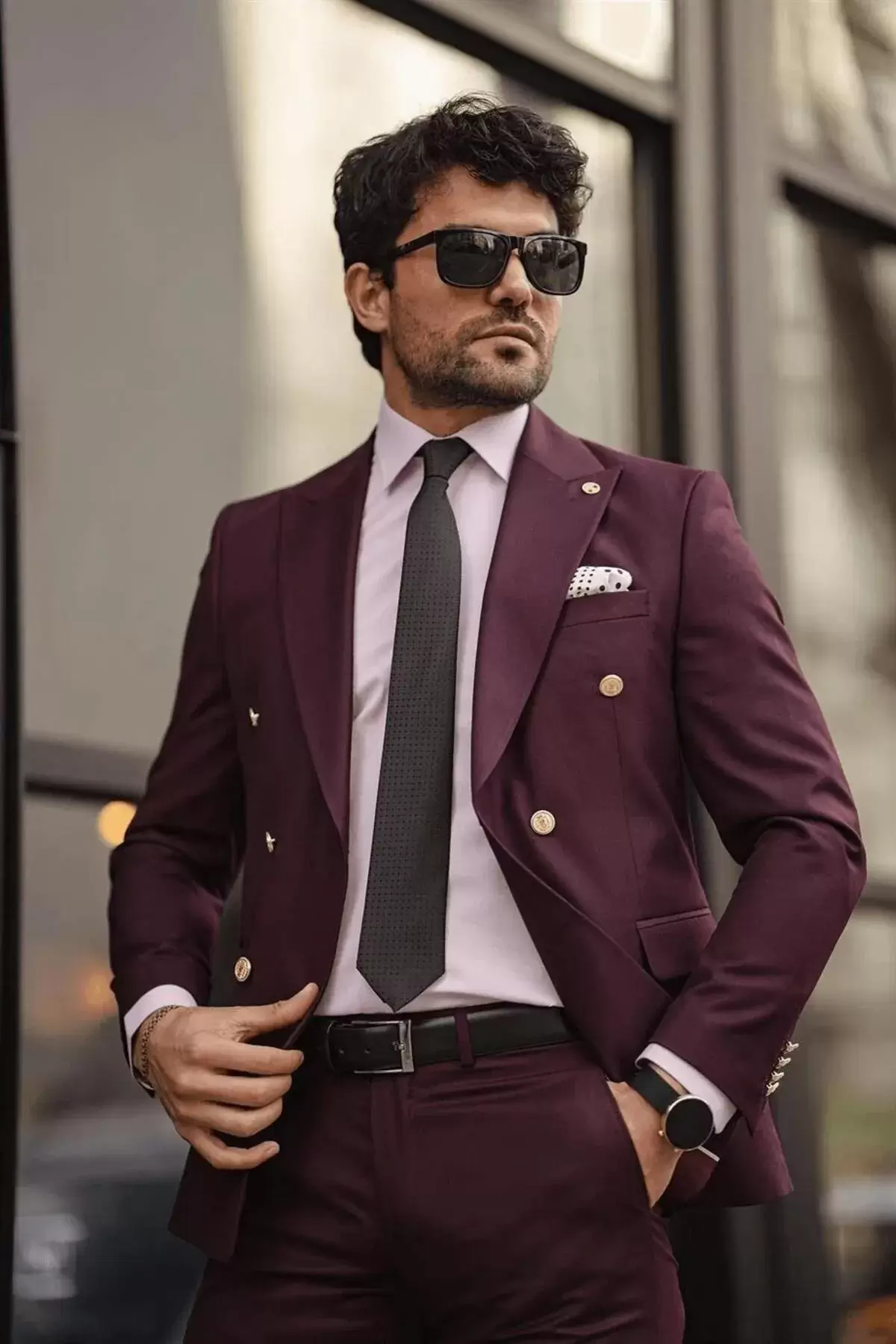 Stand Out in Style: The Allure of a Tailored Purple Tuxedo