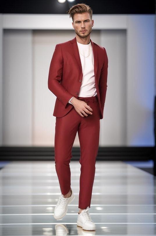 Un traje rojo llama la atención